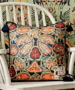 Mind The Gap Heirloom Linen Cushion