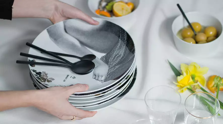 Les Jardins Royaux Ibride Porcelain Parnasse Eté Set Of 2 7 Les Jardins Royaux Ibride Porcelain Parnasse Eté Set Of 2