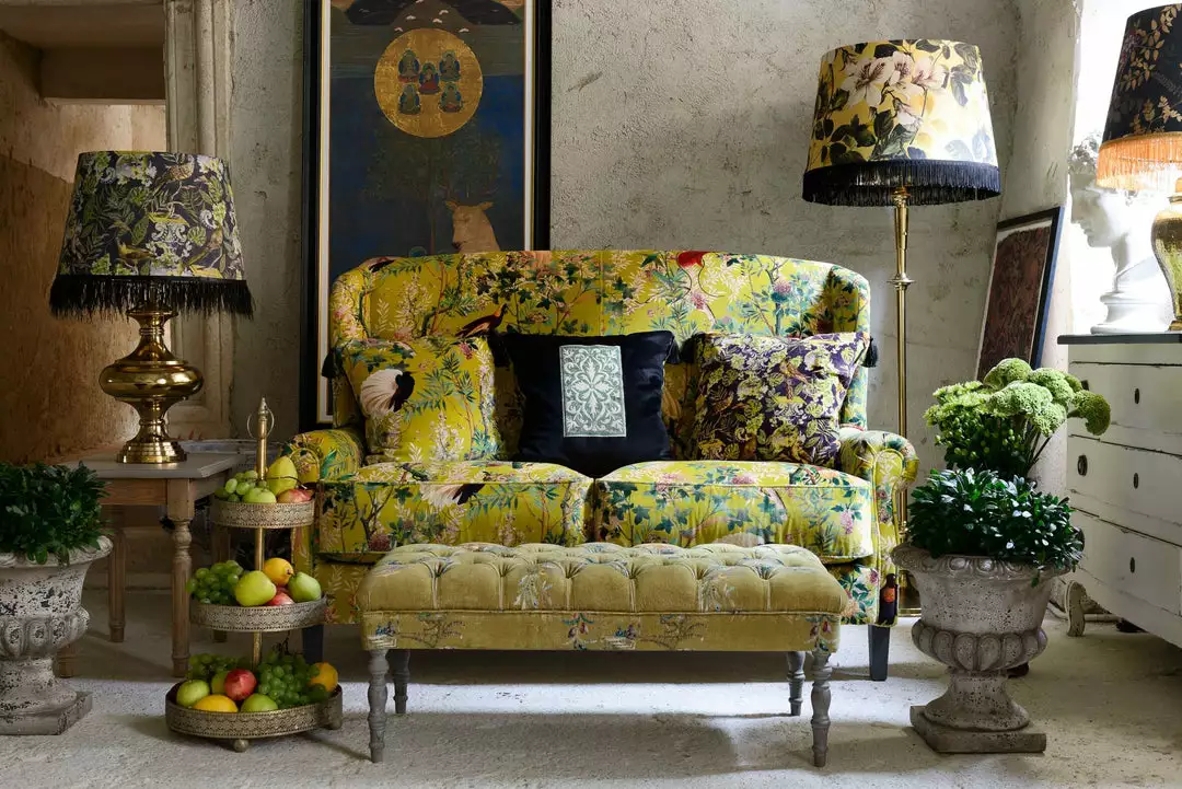 Mind The Gap Velvet Fabrics, Royal Garden Green Les Jardins Royaux 7 Mind The Gap Velvet Fabrics, Royal Garden Green Les Jardins Royaux