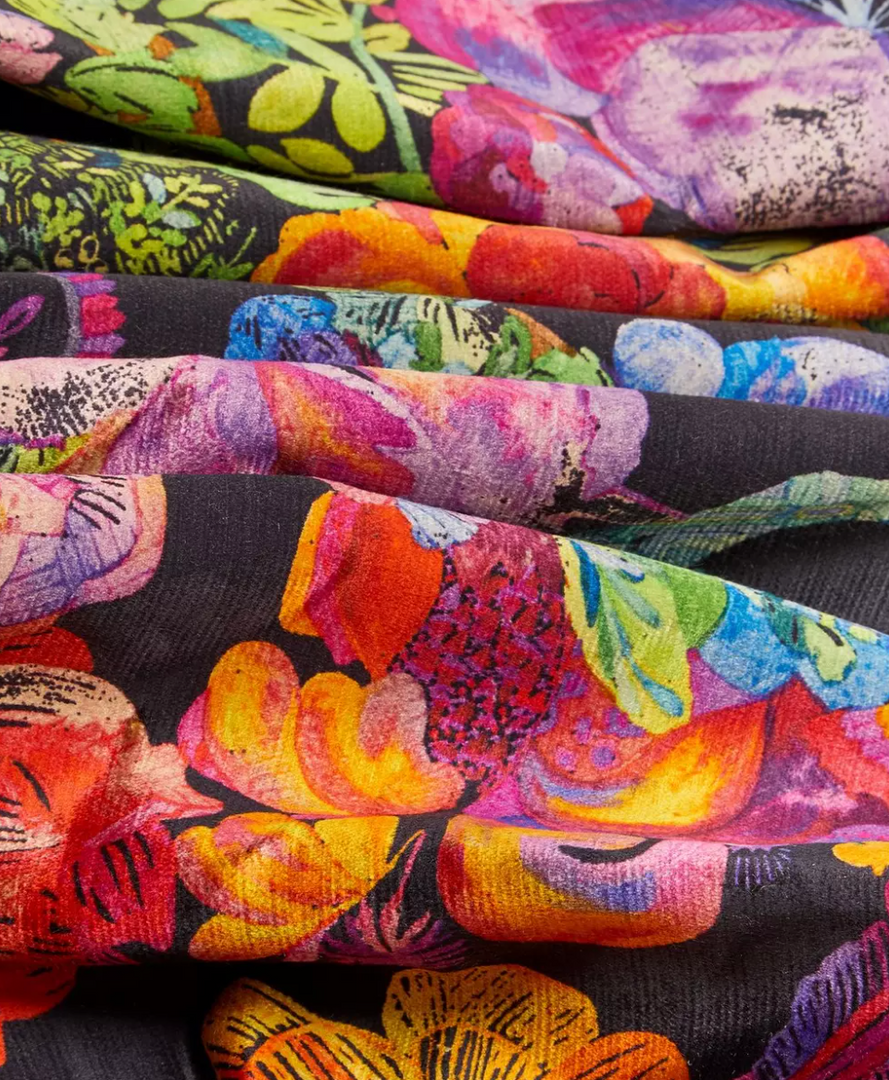 Liberty Fabrics Jeffery Rose Tree Vintage Velvet, Golden 10 Liberty Fabrics Jeffery Rose Tree Vintage Velvet, Golden