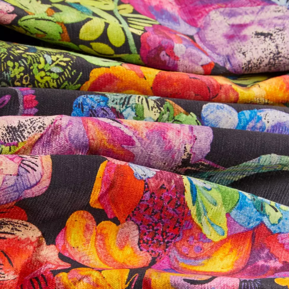 Liberty Fabrics Jeffery Rose Tree Vintage Velvet, Orchard New 4 Liberty Fabrics Jeffery Rose Tree Vintage Velvet, Orchard New