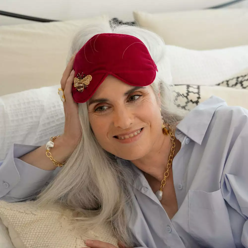 My Doris Luxury Bronze Bee Velvet Eye Mask 4 My Doris Luxury Bronze Bee Velvet Eye Mask