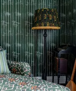 Mind The Gap A Fable Evergreen Wallpaper