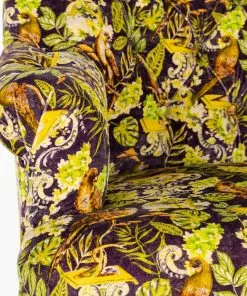 Mind The Gap Les Jardins Royaux MTG FURNITURE ST.GERMAINE TUFTED CHAIR - LA VOLIERE VELVET 15 Mind The Gap Les Jardins Royaux MTG FURNITURE ST.GERMAINE TUFTED CHAIR - LA VOLIERE VELVET