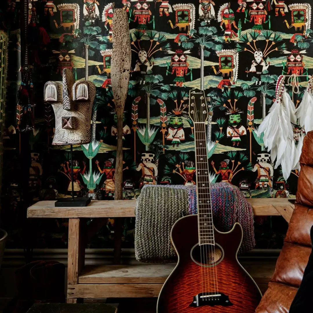 Mind The Gap Hopi Spirit, Taupe Wallpaper 5 Mind The Gap Hopi Spirit, Taupe Wallpaper