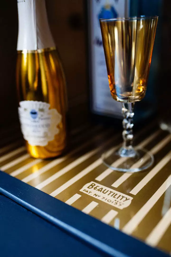 Lady Griddilebone New Fantasia Restored 1950s/1940s Drinks Cabinet 13 Lady Griddilebone New Fantasia Restored 1950s/1940s Drinks Cabinet