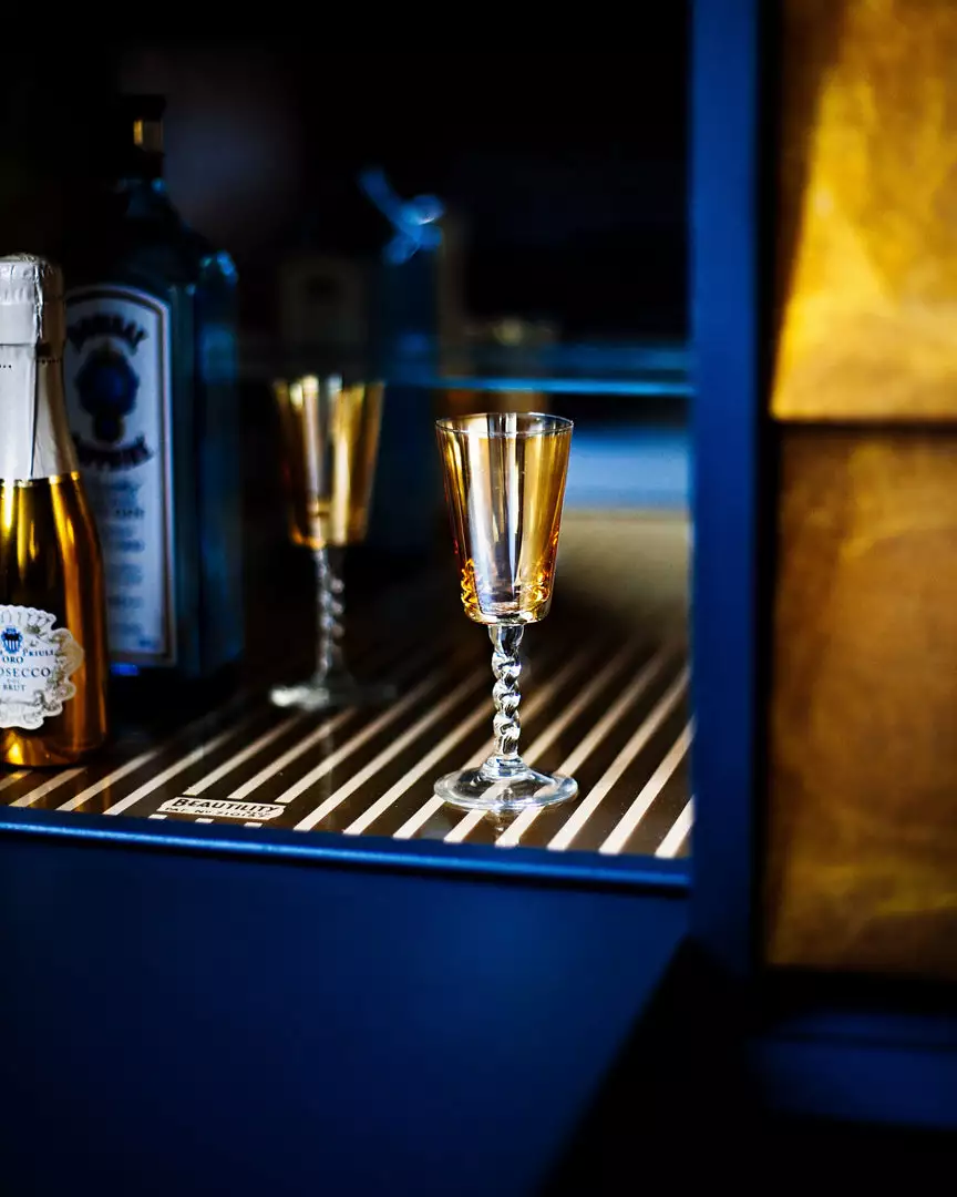 Lady Griddilebone New Fantasia Restored 1950s/1940s Drinks Cabinet 7 Lady Griddilebone New Fantasia Restored 1950s/1940s Drinks Cabinet