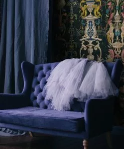 Mind The Gap Les Jardins Royaux Miniatures Wallpaper