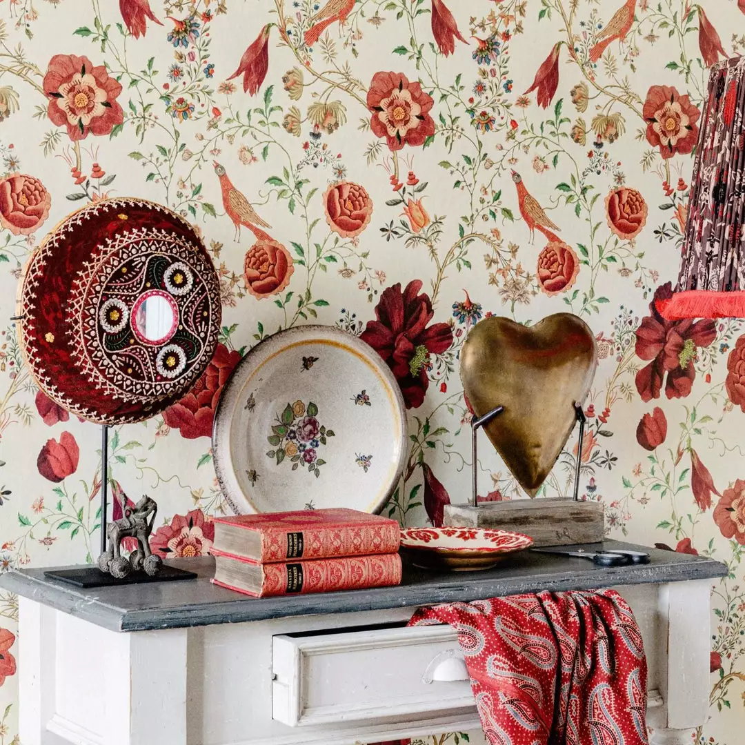 Mind The Gap Transsilvaniae Florilegium Dark Wallpaper Folk Couture 4 Mind The Gap Transsilvaniae Florilegium Dark Wallpaper Folk Couture